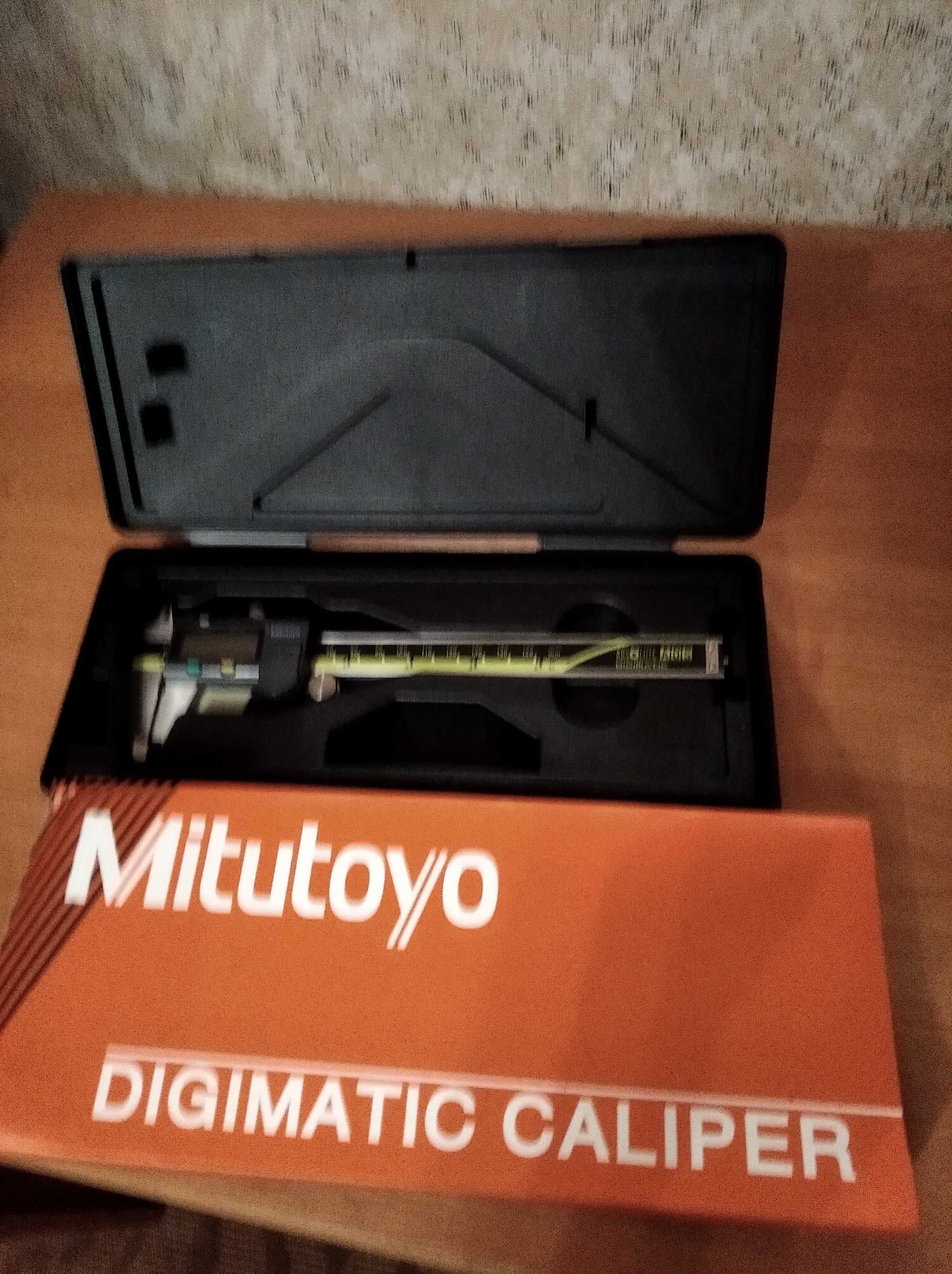 Цифровий штангенциркуль Mitutoyo