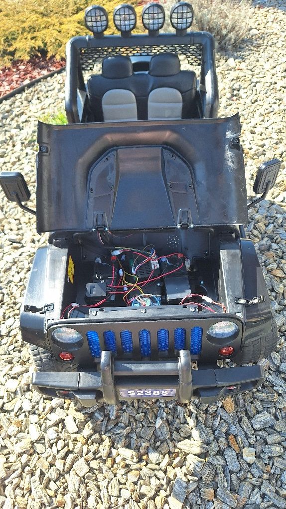 Jeep 4x4 w bdb stanie