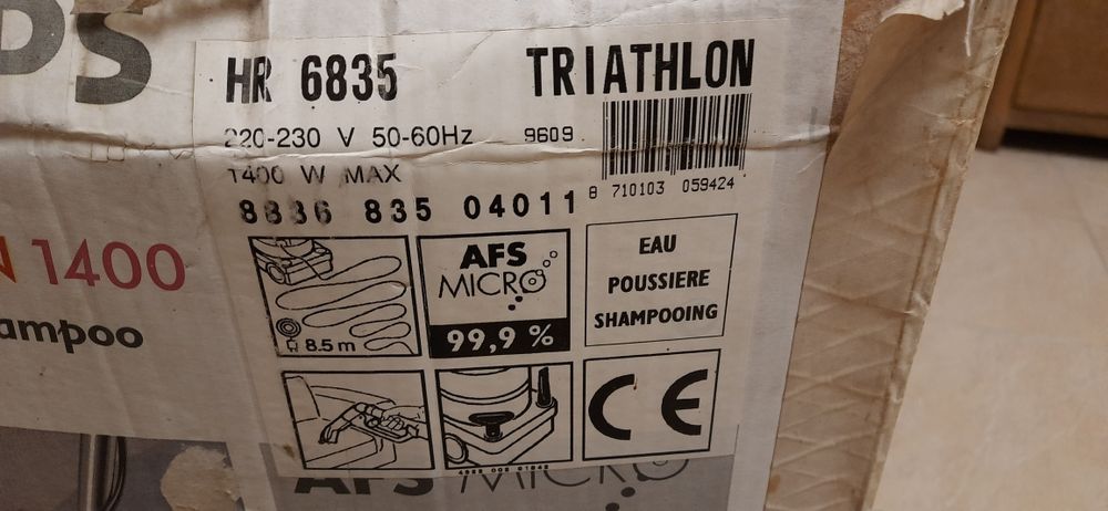 Пылесос бу в отличном состоянии PHILIPS TRIATHLON 1400