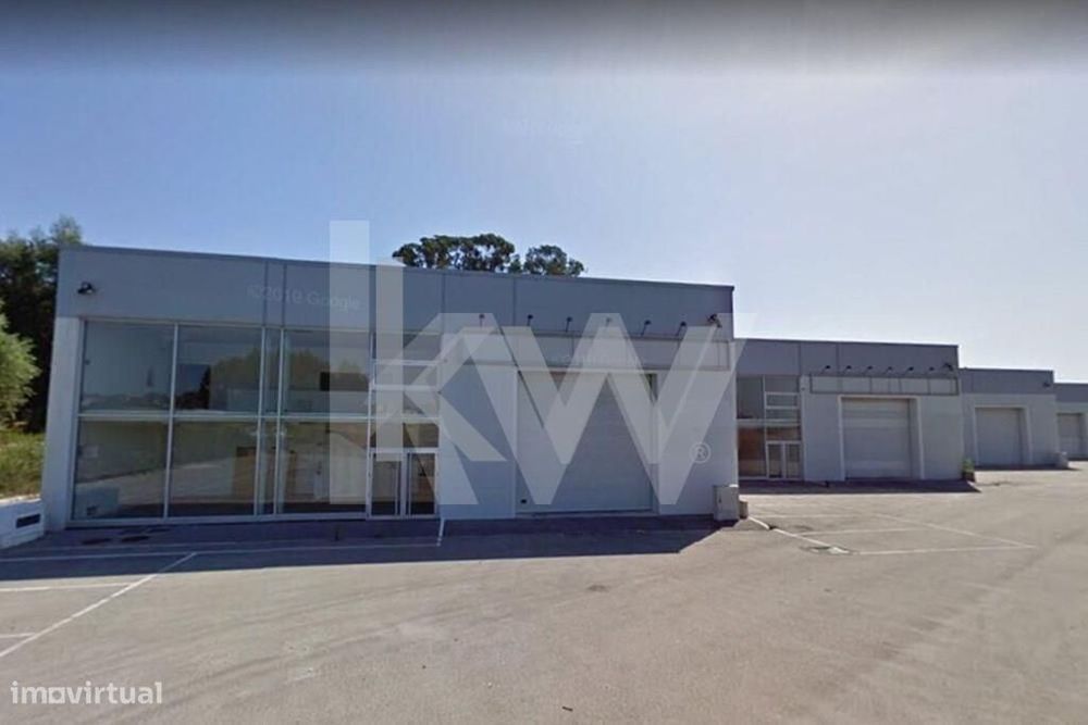 Armazém com 1007m2 + 212m2 de escritório, Águeda Park  Centro de Negóc