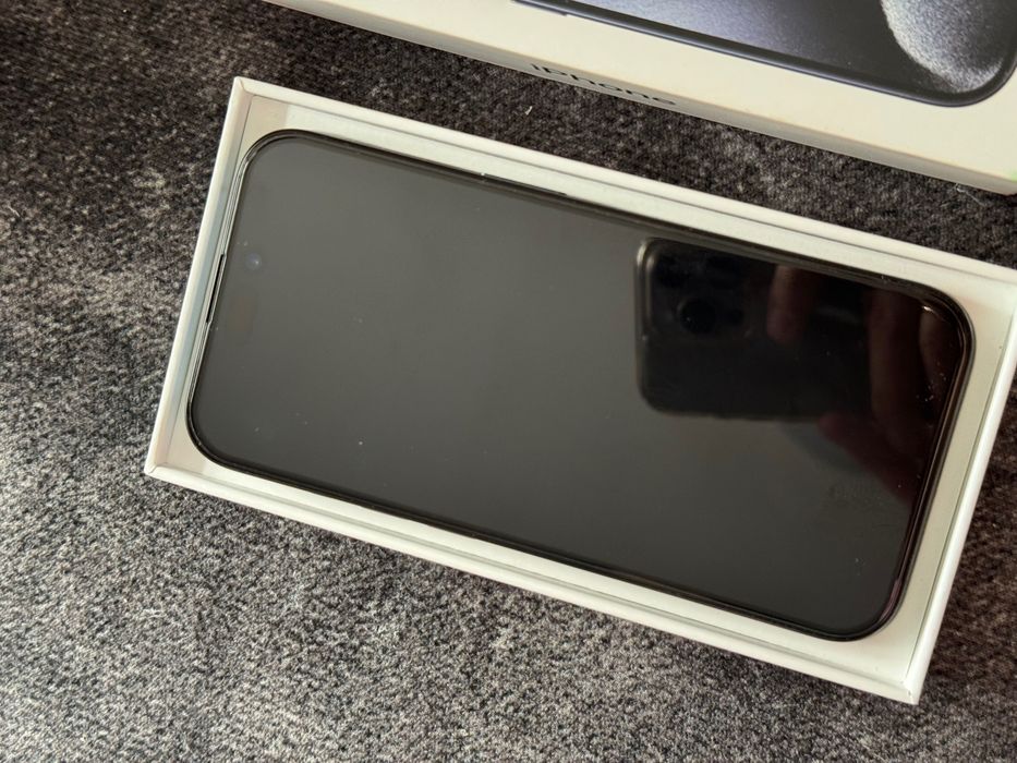 iPhone 15Pro w bardzo dobrym stanie