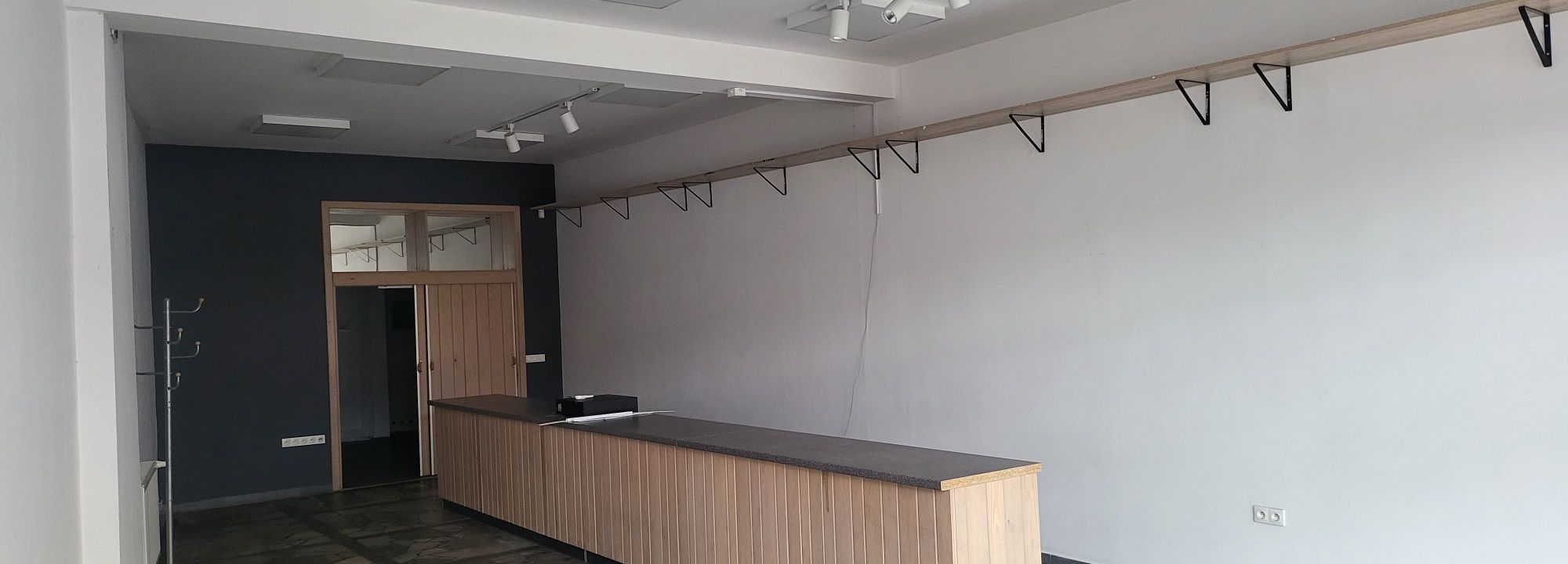 Pomieszczenia biurowe i handlowe , centrum miasta , deptak