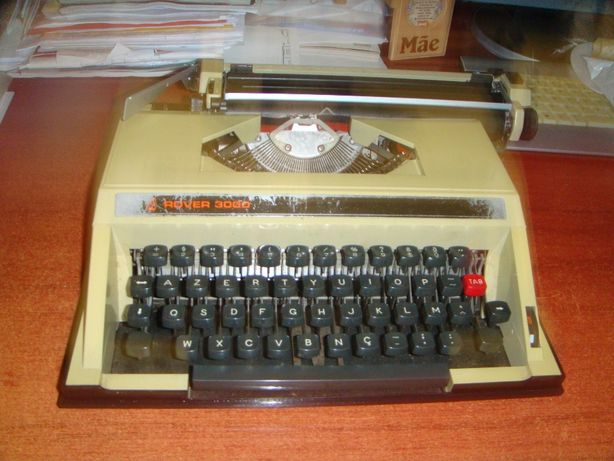 maquina escrever, azert
