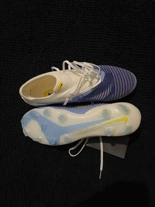 Chuteira Nike Phantom GX Elite