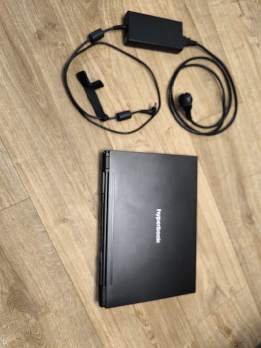 Laptop Hyperbook RTX2070