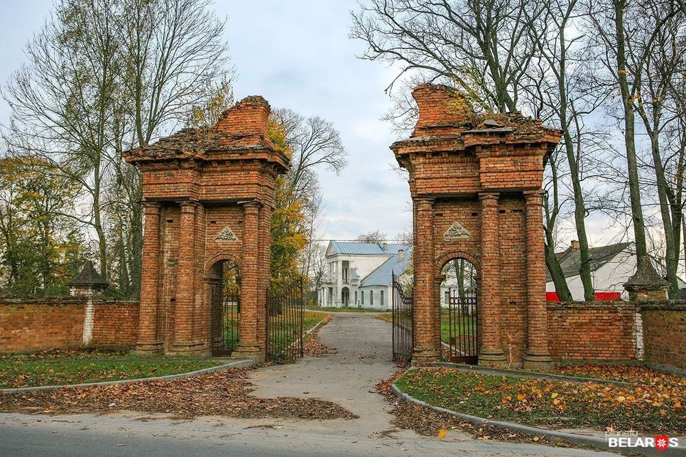 Zespół pałacowo-parkowy Czechotowa .