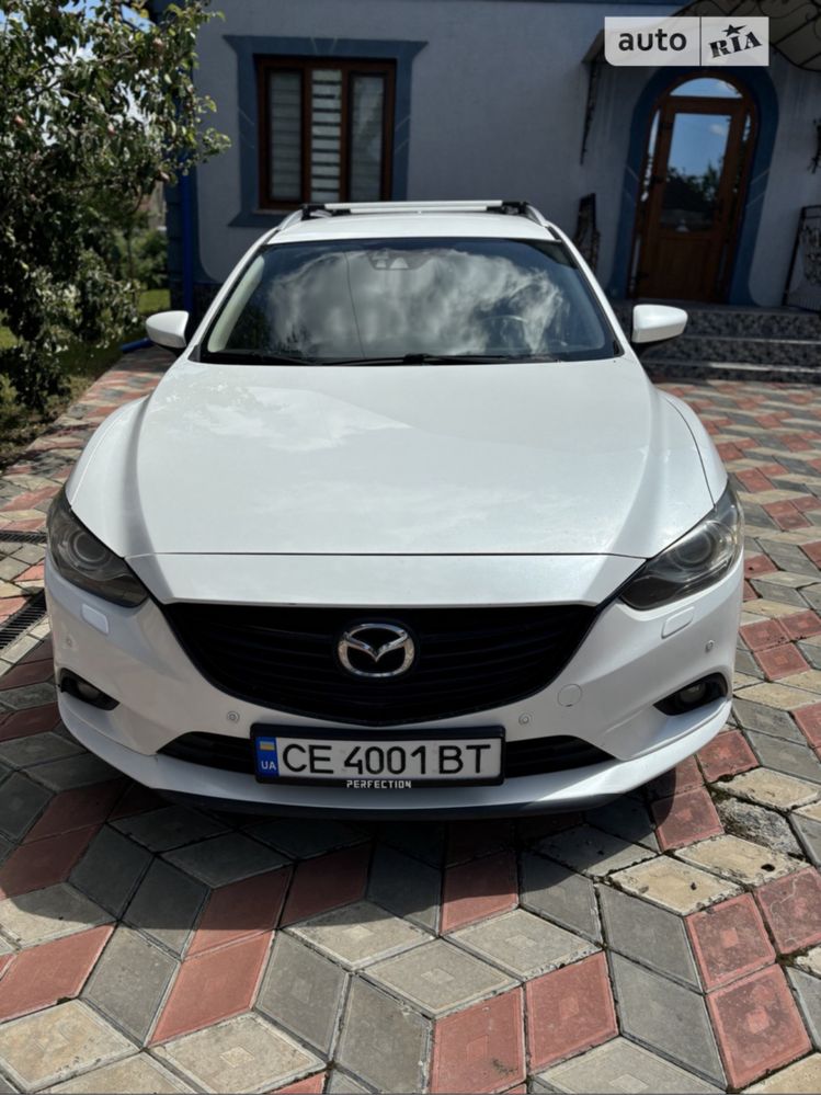 Автомобіль Mazda 6 2013 року