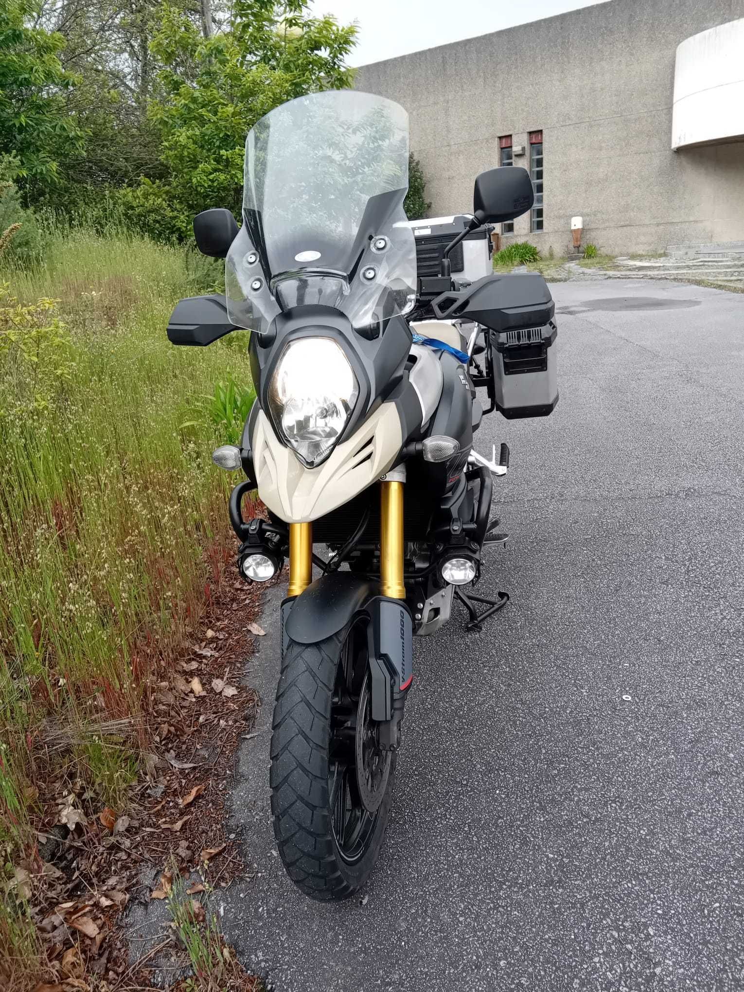 Suzuki V Strom 1000