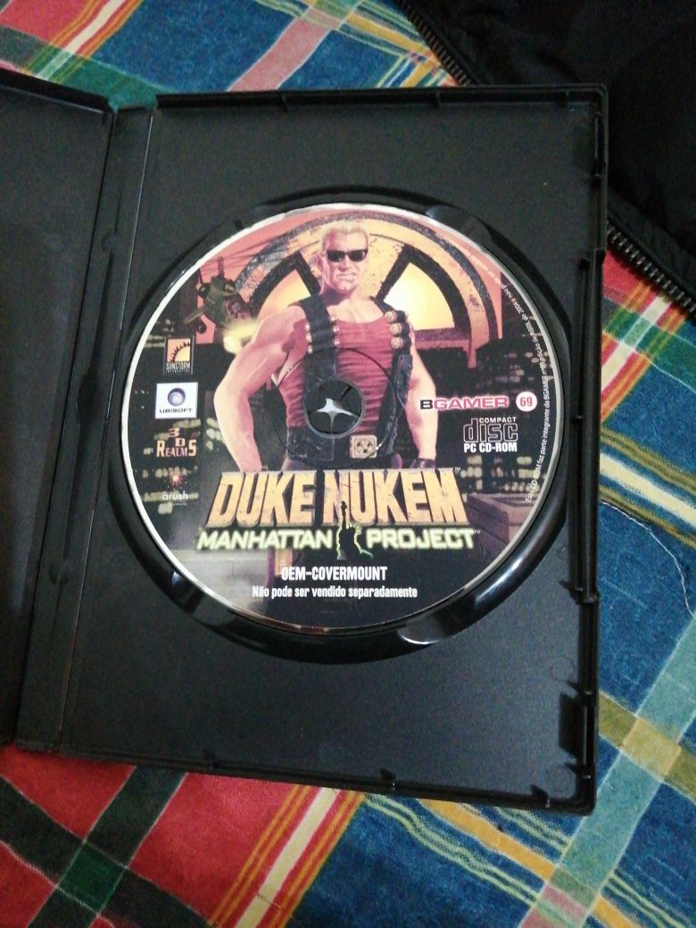 Jogo para PC Duke Nukem Manhattan Project