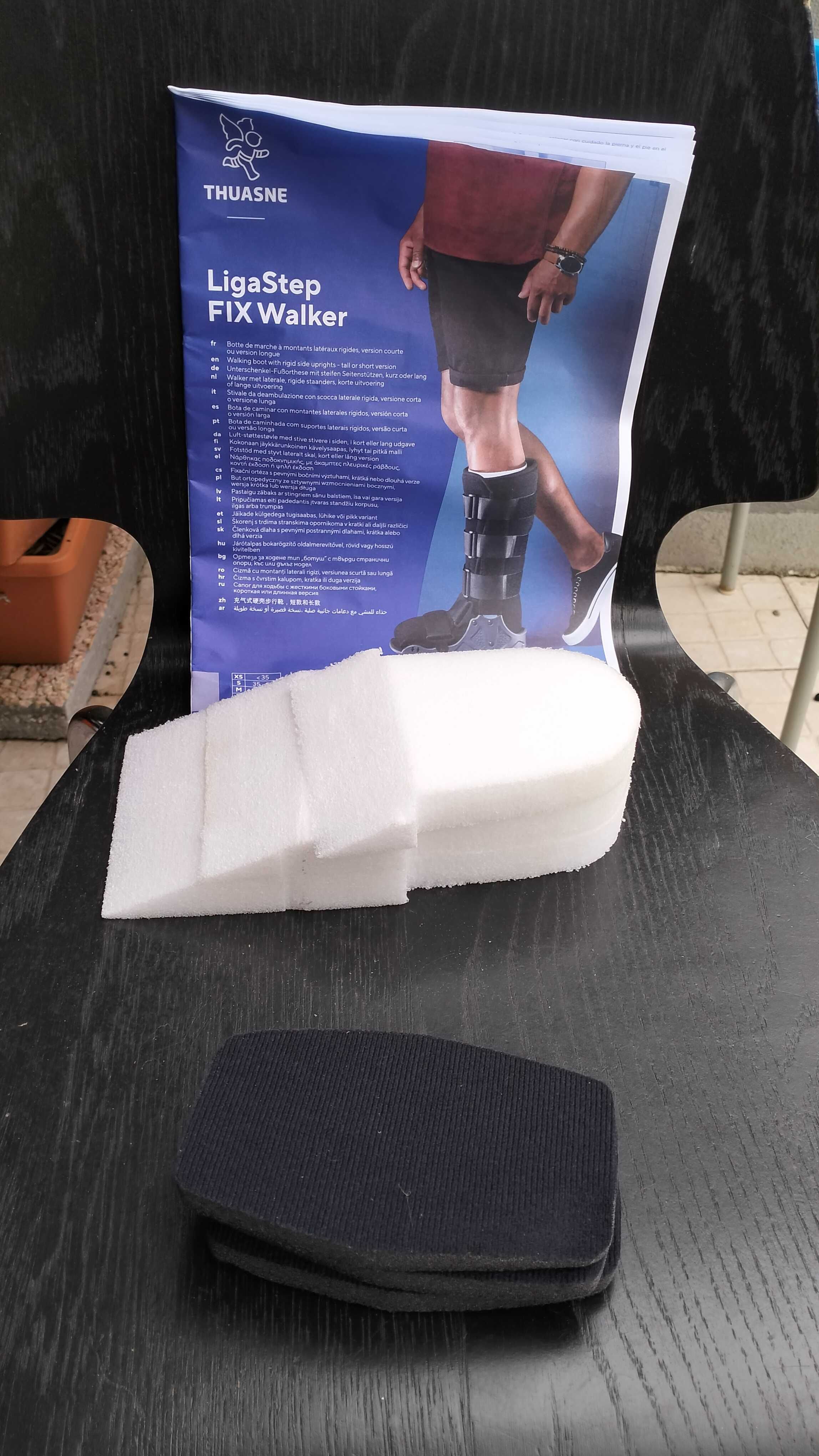 Bota ortopédica com acessórios usada 1 mês