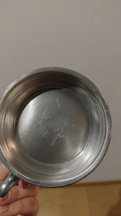 Srebrny metalowy kufel replika Ed Muldoon 1976