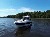 Czarter łodzi motorowej ze sternikiem Mazury 700 zł/ doba