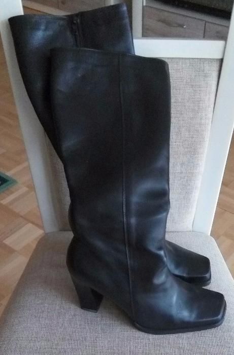 czarne nowe skórzane kozaki