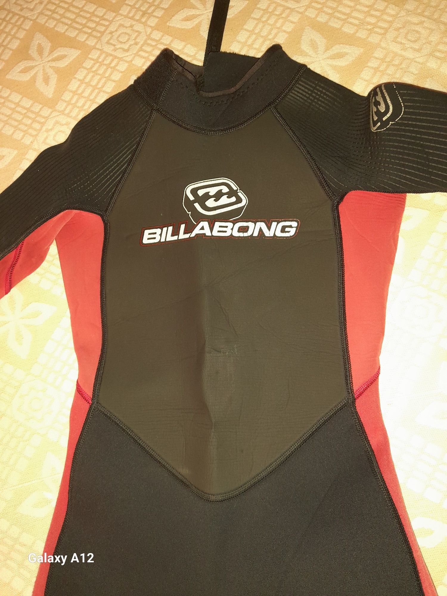FATO de Surf para criança  pode ser entregue  Fato de Surf para cria
