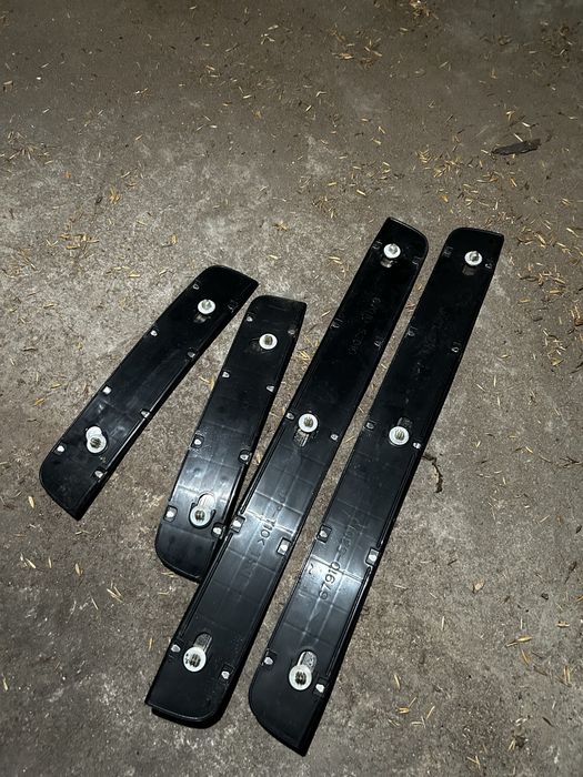 Lexus is200 nakladki progi Sport