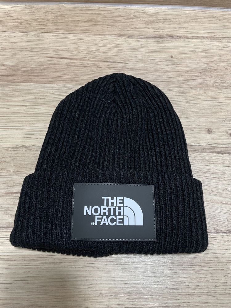 The North Face czarna czapka zimowa unisex