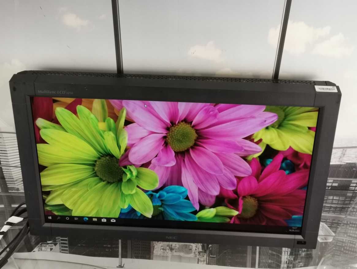 Monitor Przemysłowy NEC MultiSync LCD3210 32''    WIELE SZTUK