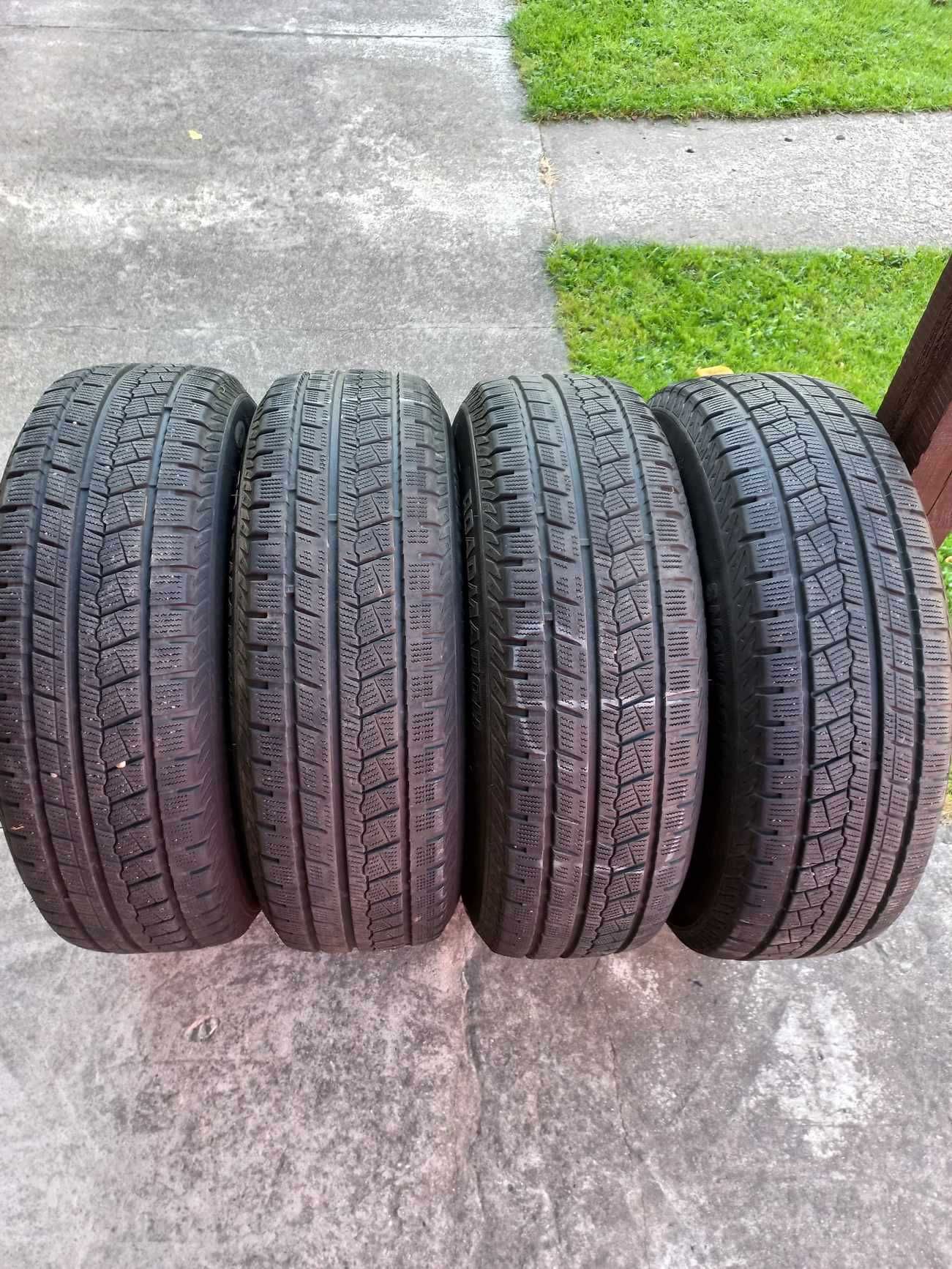 Opony zimowe 215/70 R15 5x114,3 Hyundai KIA Mazda Toyota Mitsubishi