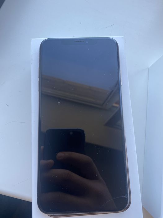 Продам iphone xs max 64gb