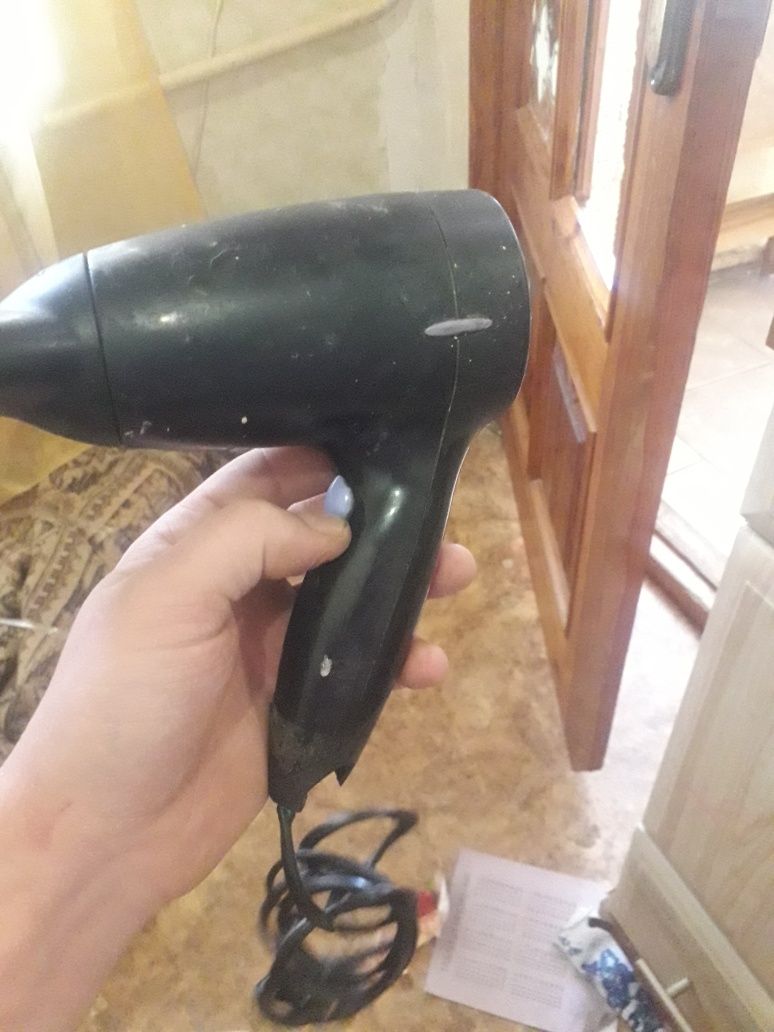 Продам фен rowenta