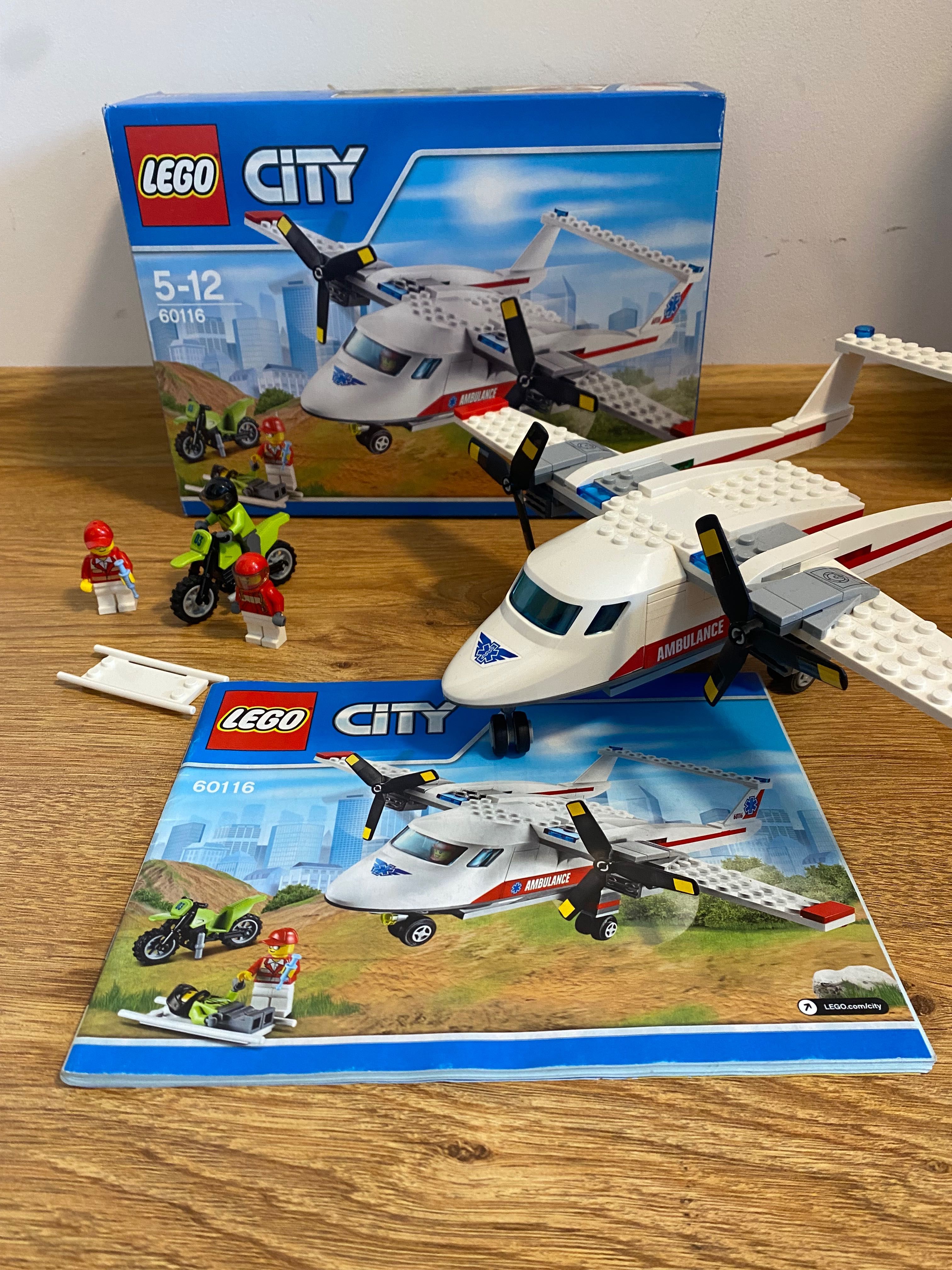 Zestaw Lego szpital 60204, samolot 60116, helikopter med. 60179