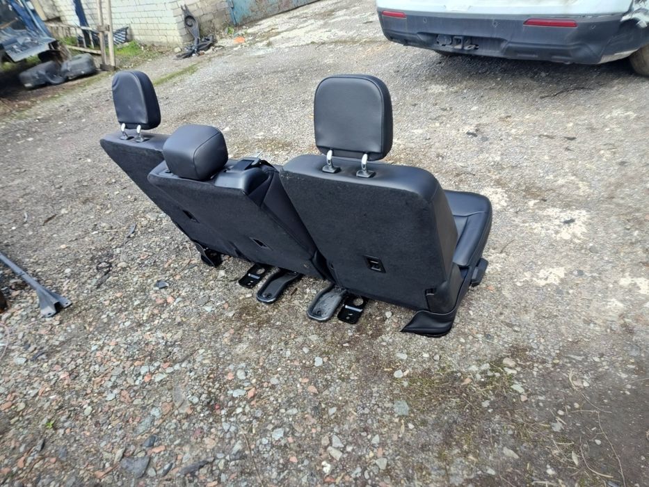 Сидіння другий ряд Ford explorer police 6 (2019-)