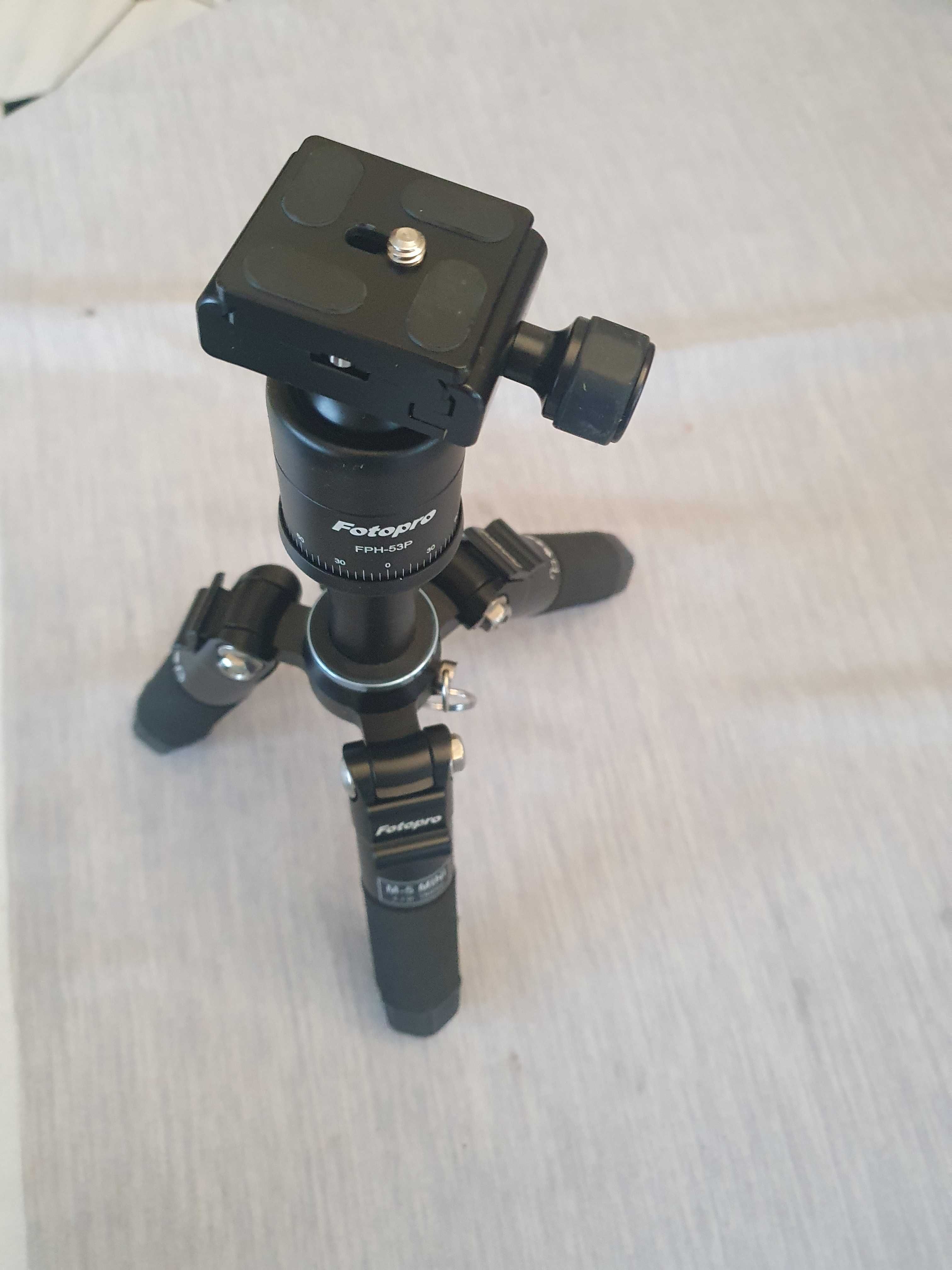 Statyw fotograficzny
Fotopro M-5 Mini z głowicą FPH-53P