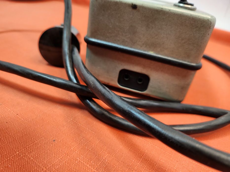 Przyrząd mierniczy do mikroskopu Carla Zeissa Jena.