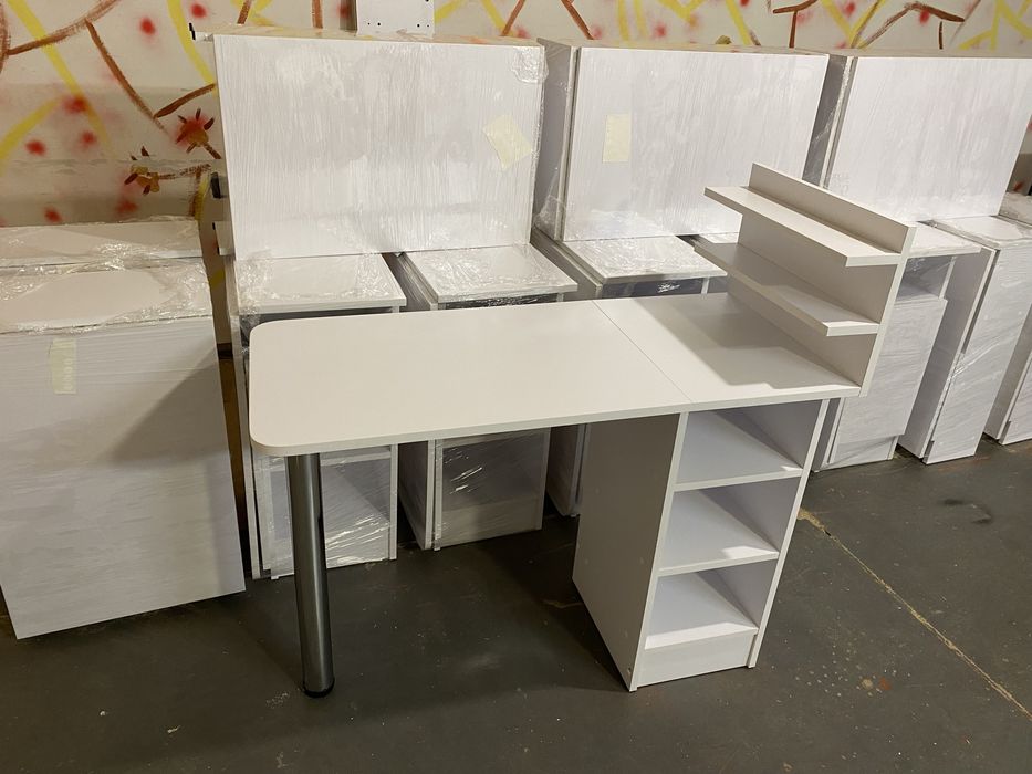 Стіл манікюрний. Стол маникюрный