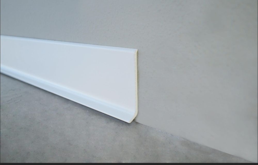 NOWE LISTWY ALUMINIOWE Białe 4.5x270cm 8 szt !