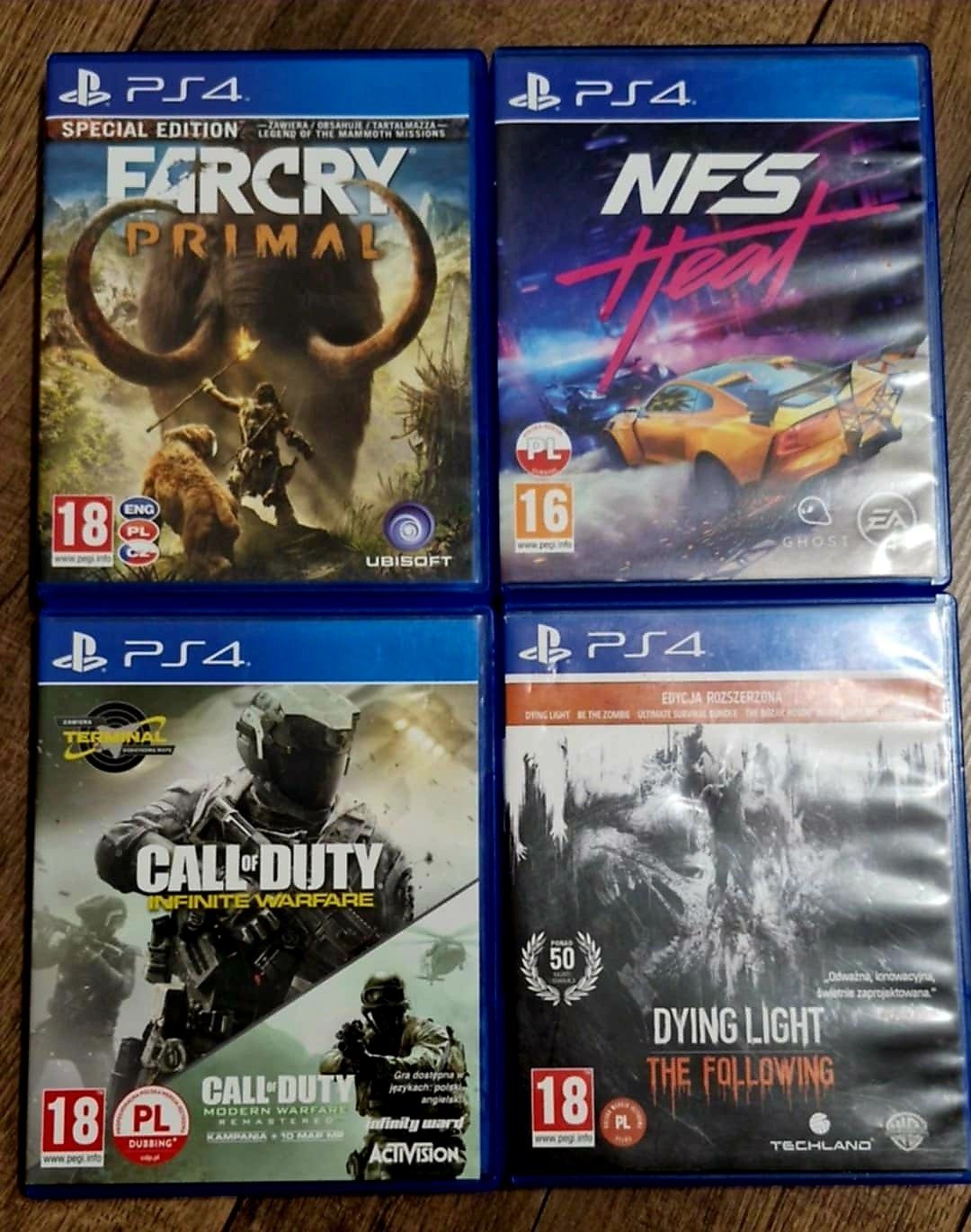 Konsola PS4 1T,  plus 8 gier, plus gratis