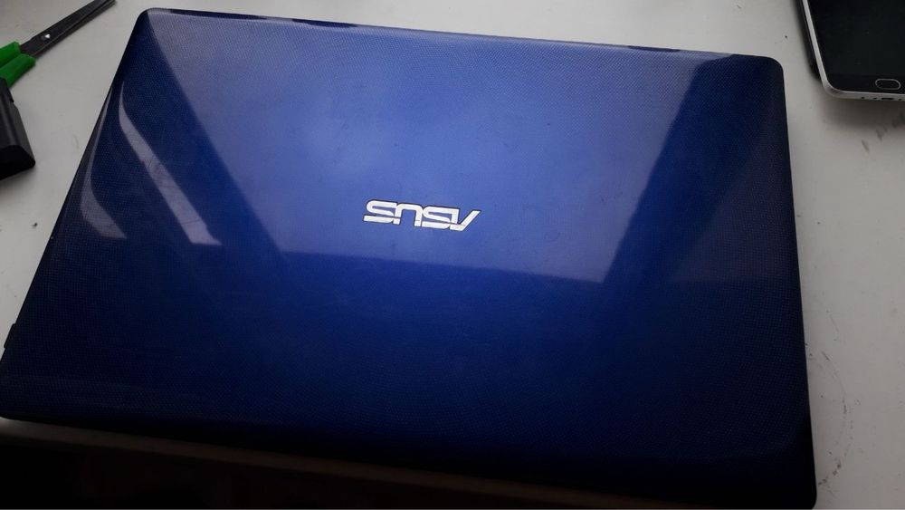 Ноутбук Asus x550c