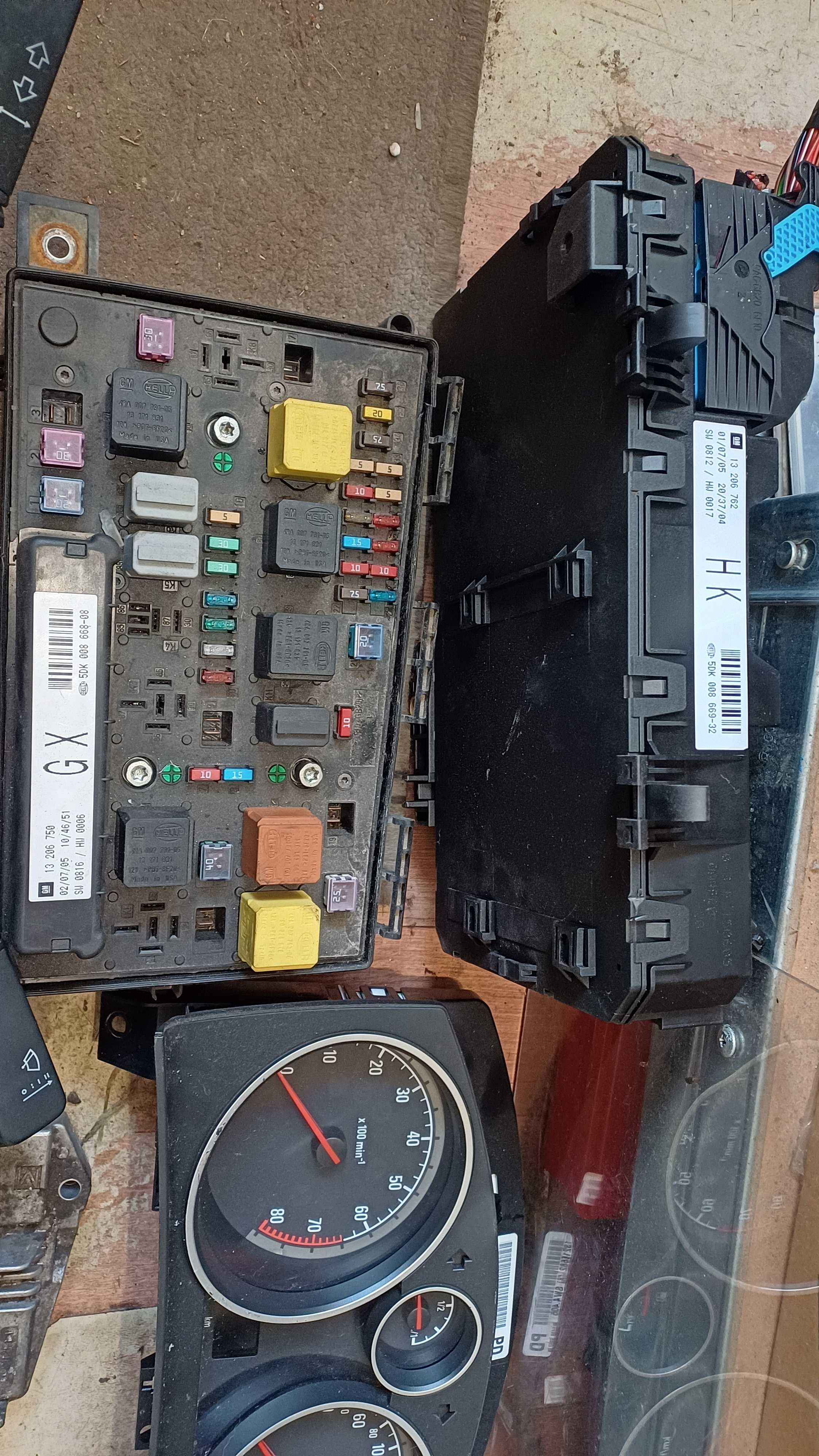 Astra III H 1.6 16V Zestaw startowy Zapłonowy FAHF