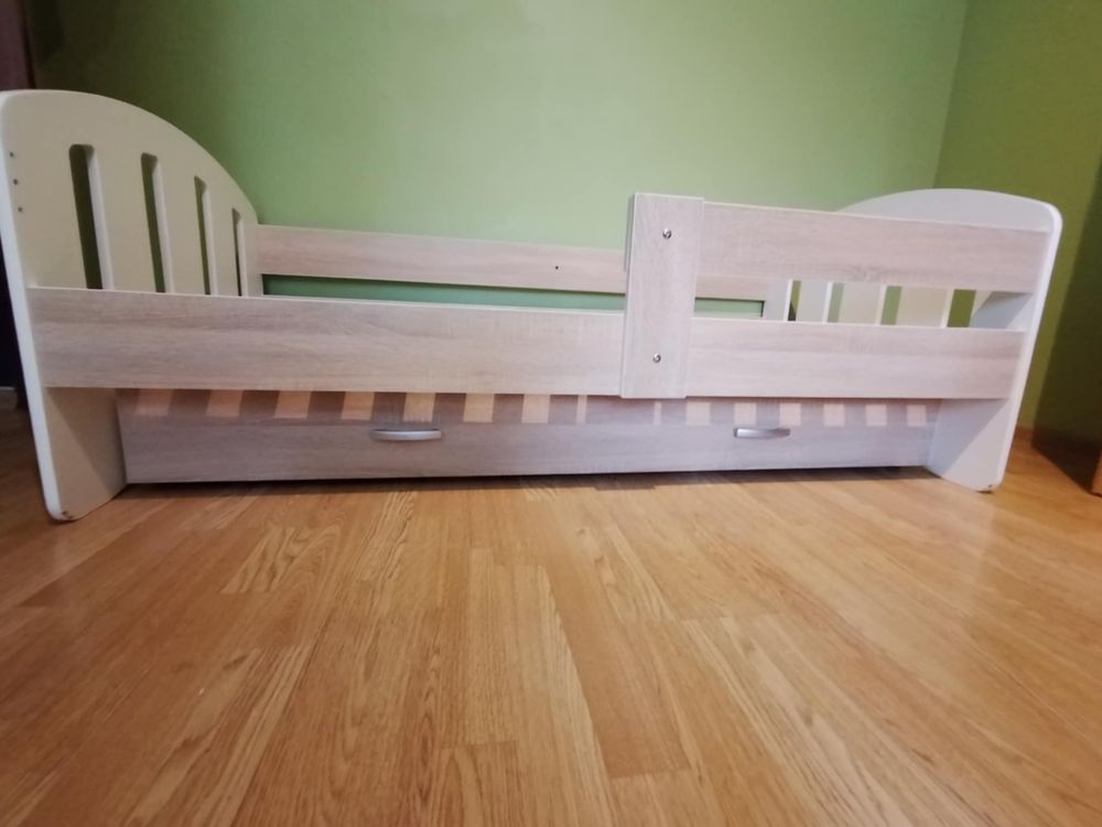 Łóżko dziecięce  160x80