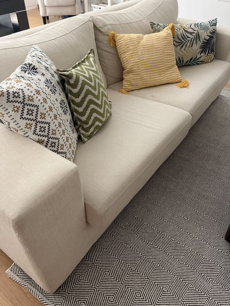 Sofa 2 almofadas 3 lugares