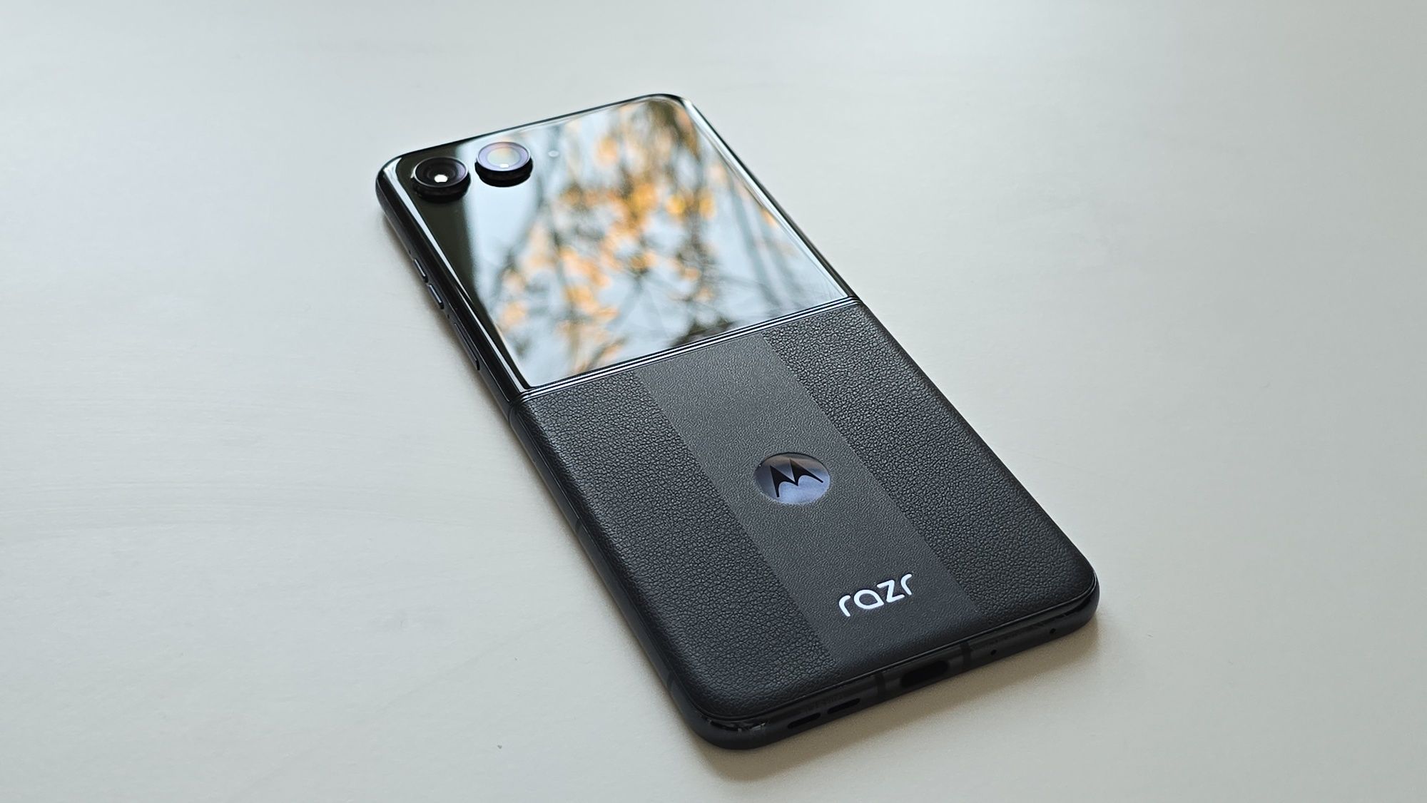 Motorola RAZR 50 Ultra 12/512GB 5G granatowa | jak nowa | gwarancja