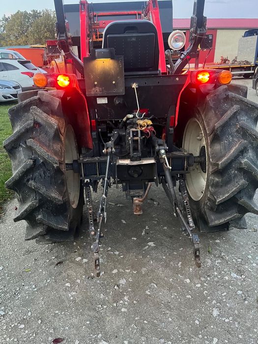 Ciągnik Branson Farmtrac Kubota