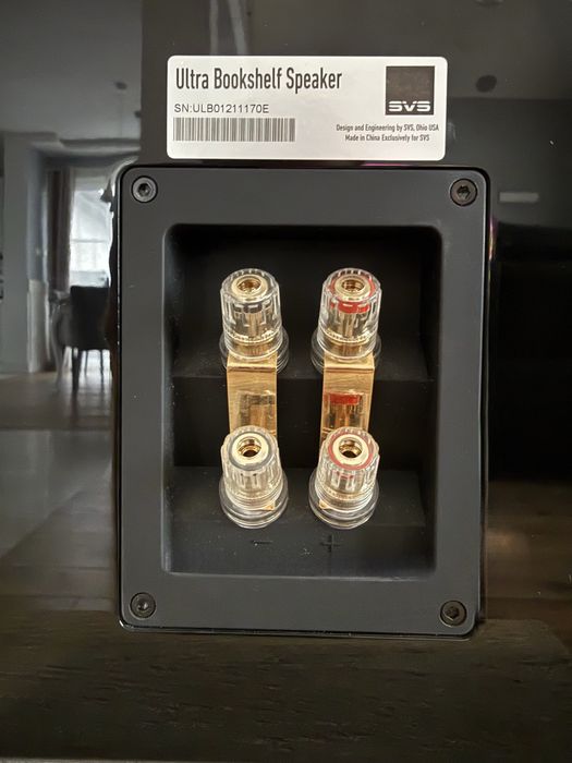 SVS Ultra Bookshelf glośniki podstawkowe Black Gloss