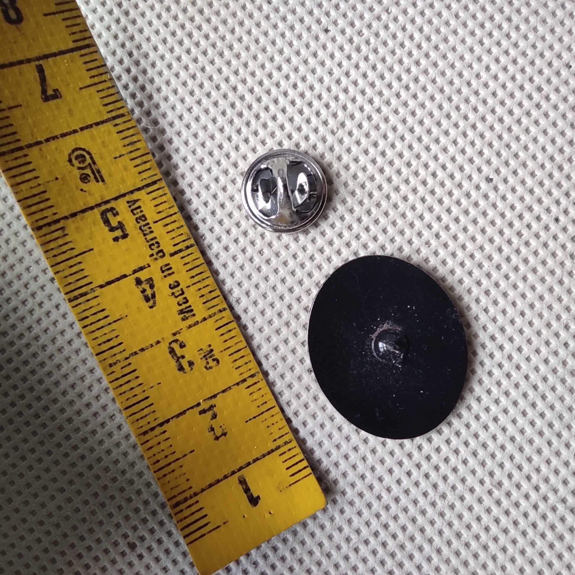 Broszka pin wpina kolekcjonerska koń konie jeździectwo