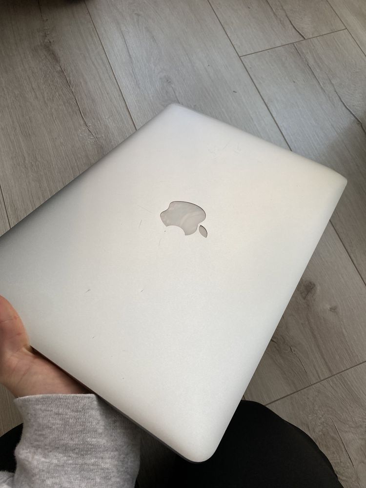 Macbook Pro'13 2015, 8 Gb RAM, 128GB SSD