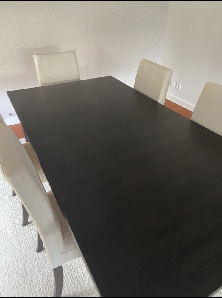 Mesa de jantar extensível