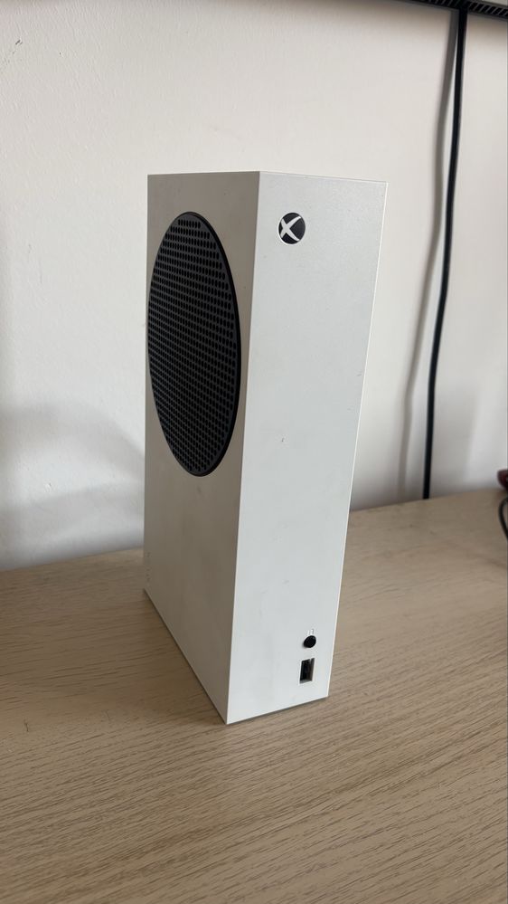 Xbox series S 512Gb com comando