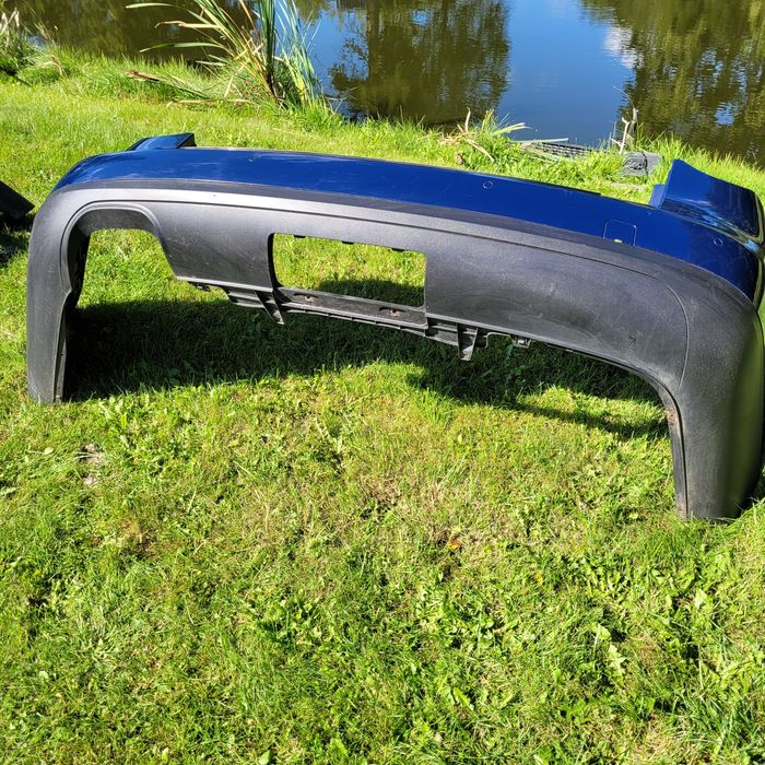 Zderzak tył z czujnikami parkowania PDC vw passat b6 kombi 2008r LA5E