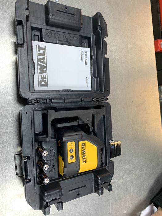 Nível Laser Luz Vermelha Cruzado DW088K