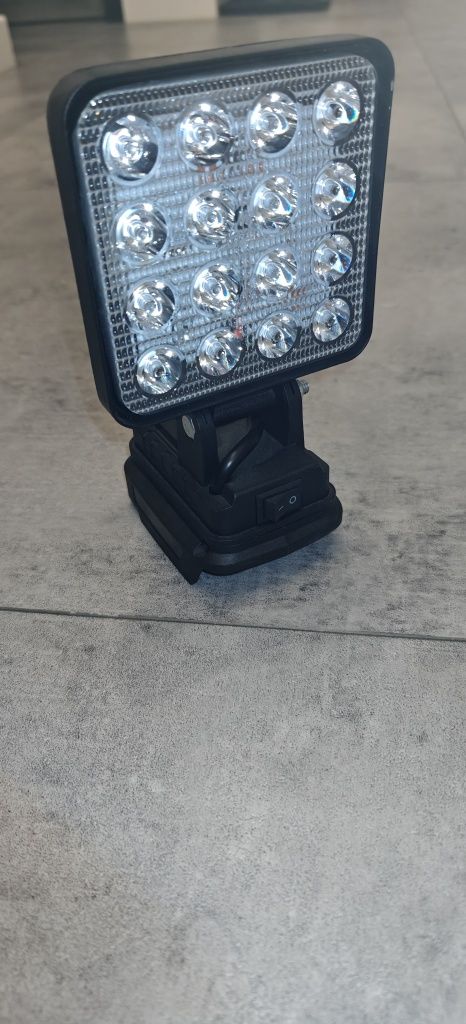 Lampka Led akumulatorowa