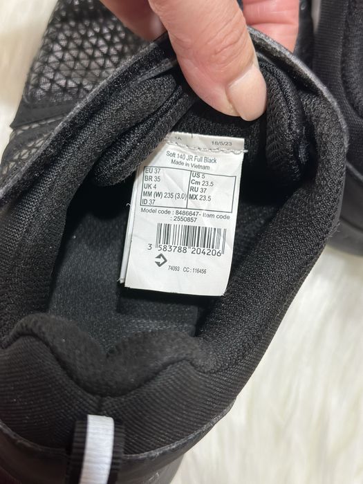 Оригінальні водовідштовхуючі кросівки new feel 37 розмір (23.5 см)