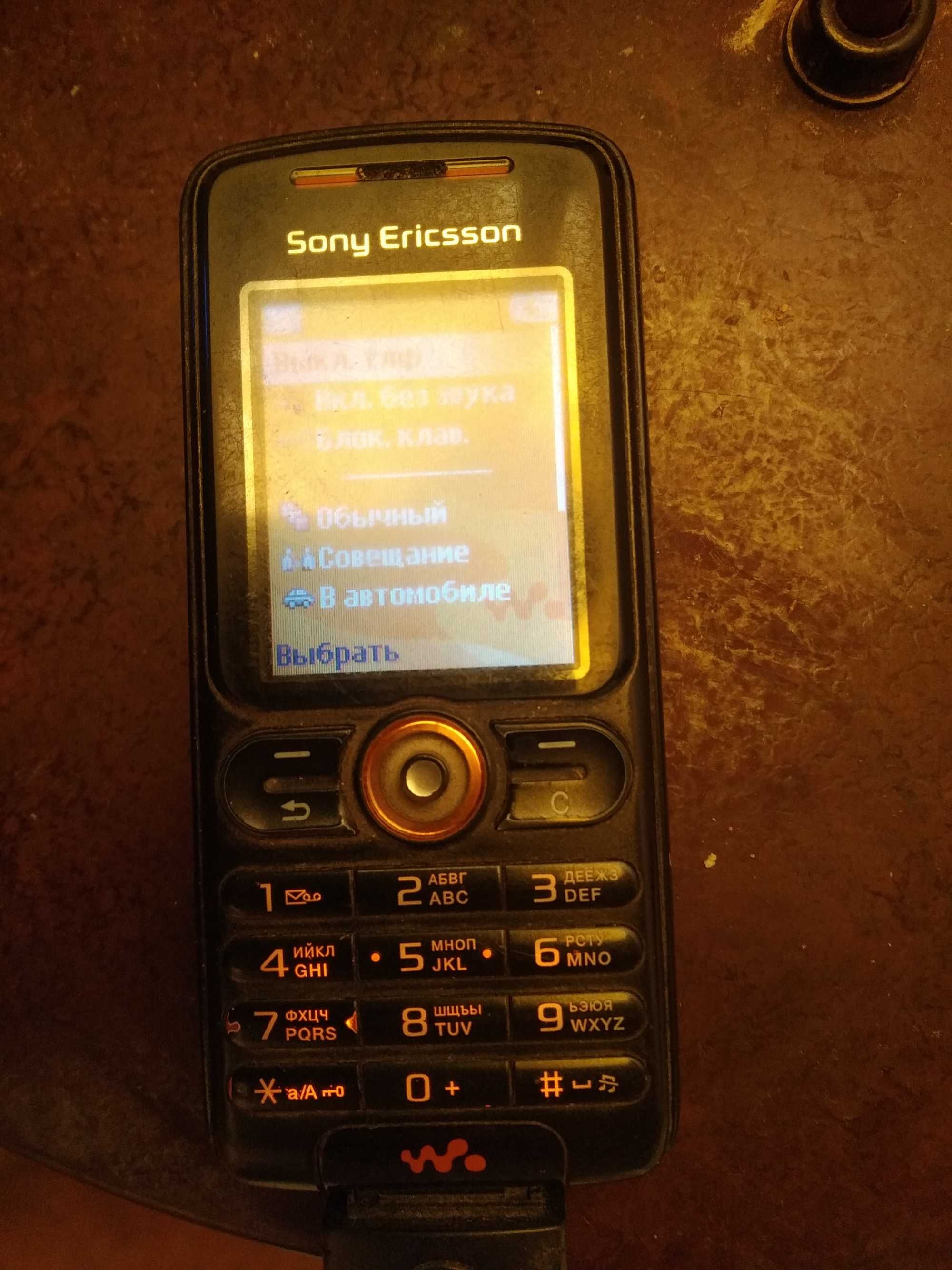 Продам Sony Ericsson W200i