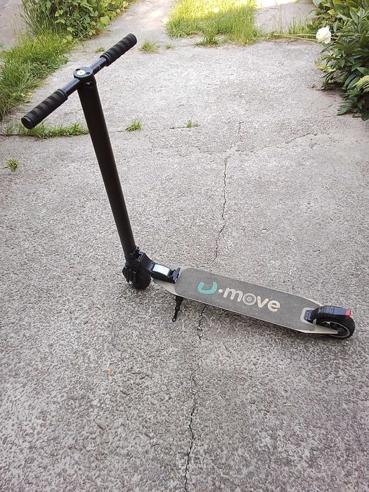 Електросамокат складаний "J MOVE".