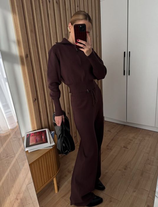 Коричневий костюм з преміальної пряжі бренду vsv.ua