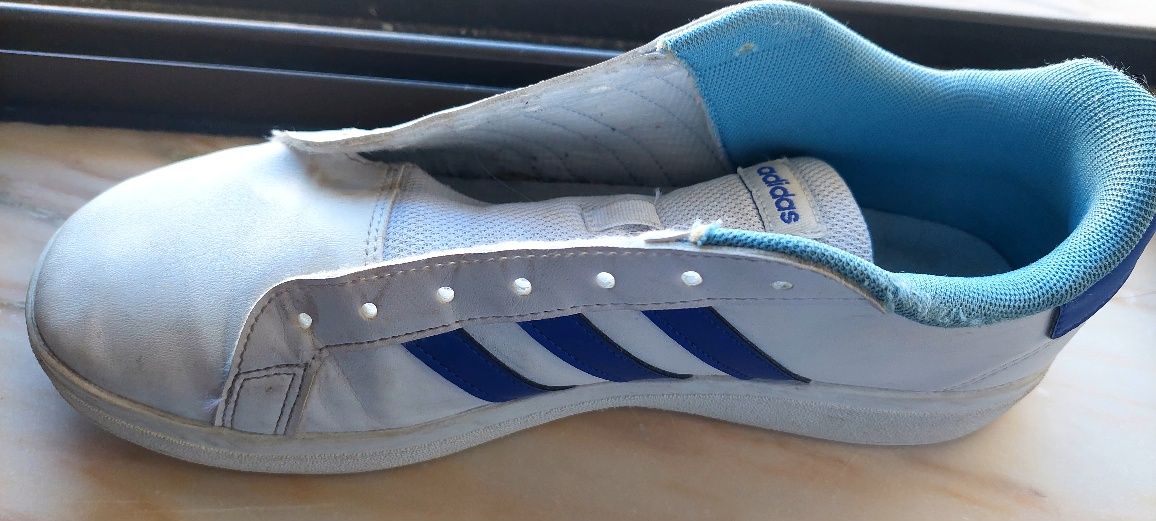 Venda de ténis adidas